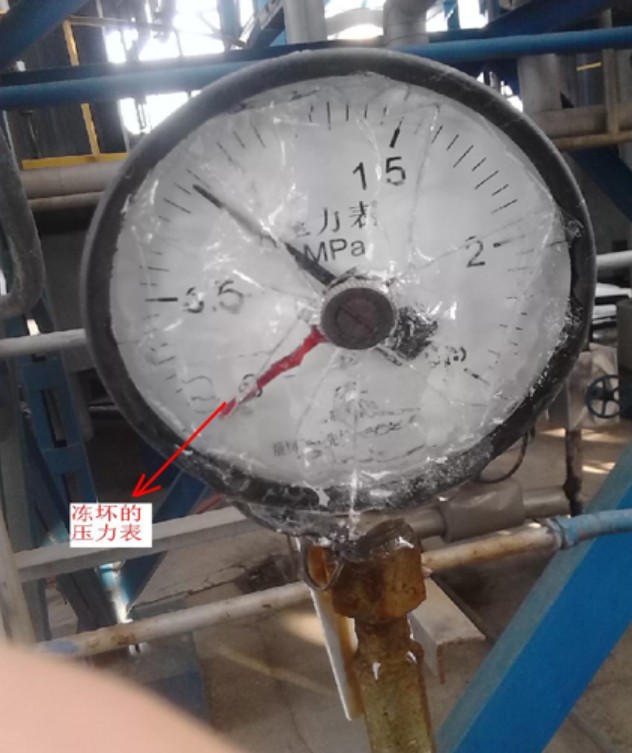 沒用儀表電伴熱被凍壞的壓力表 沒用儀表電伴熱被凍壞的壓力表